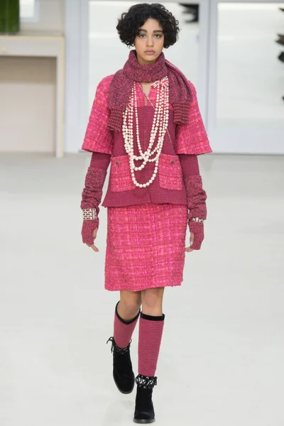Look 5